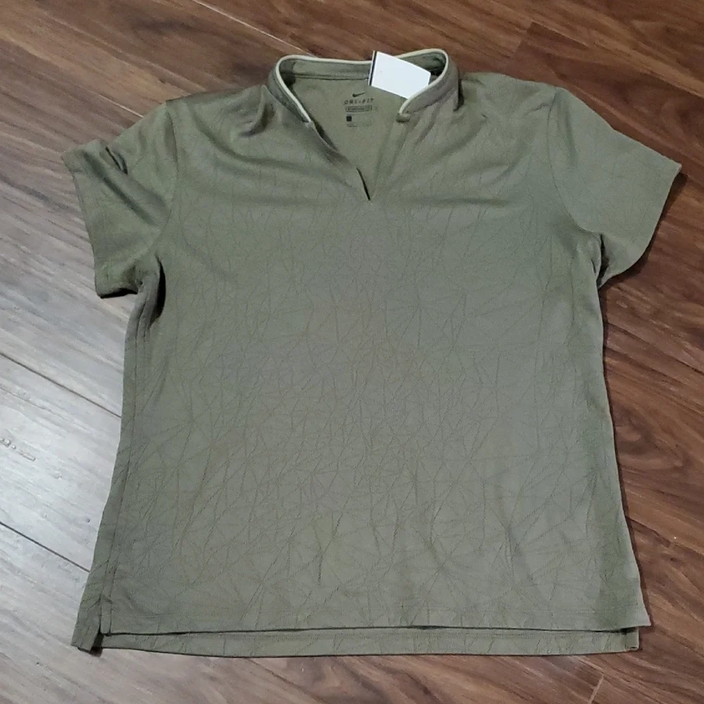 Nike Green Short Sleeve Men's Tee